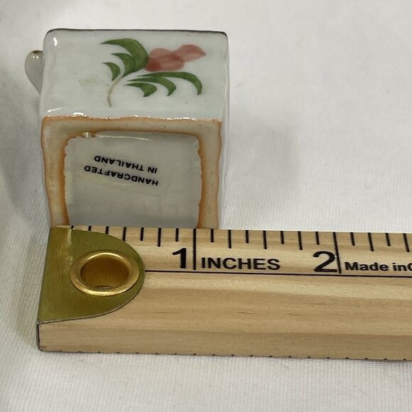 Kitty Cat in Basket Hand Painted Flowers Ceramic Crafted in Thailand Vintage - Picture 10 of 10